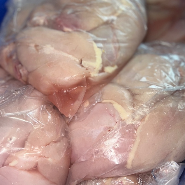 

Boneless chicken breast fillet 1kg segar fresh vacuum
