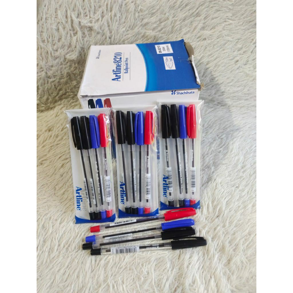 

Bolpen Artline 1 set isi 4 Bolpen