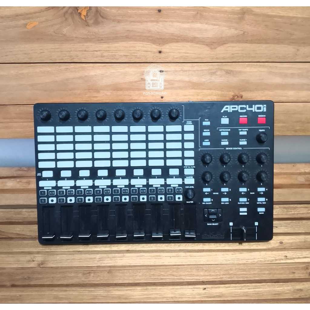Akai APC40MKII Midi Controller