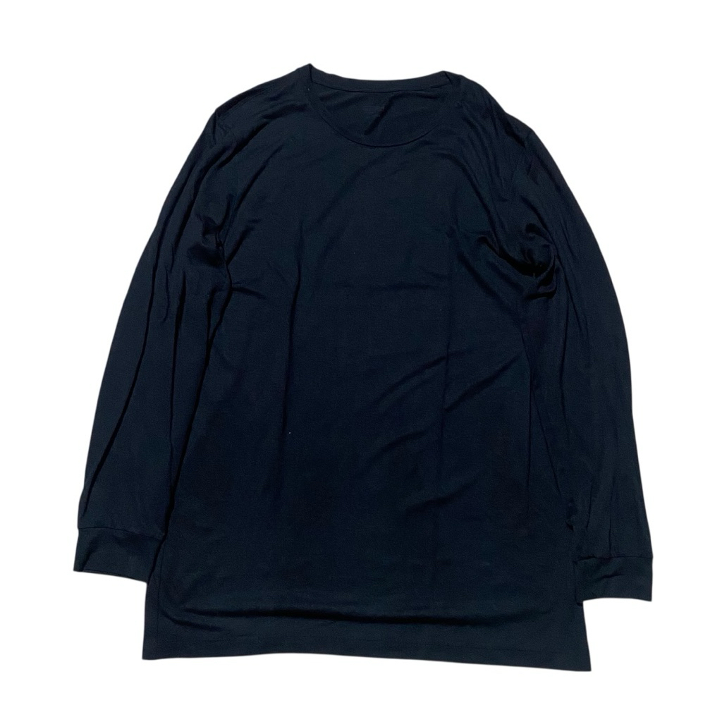 Uniqlo heattech basic black LS tee