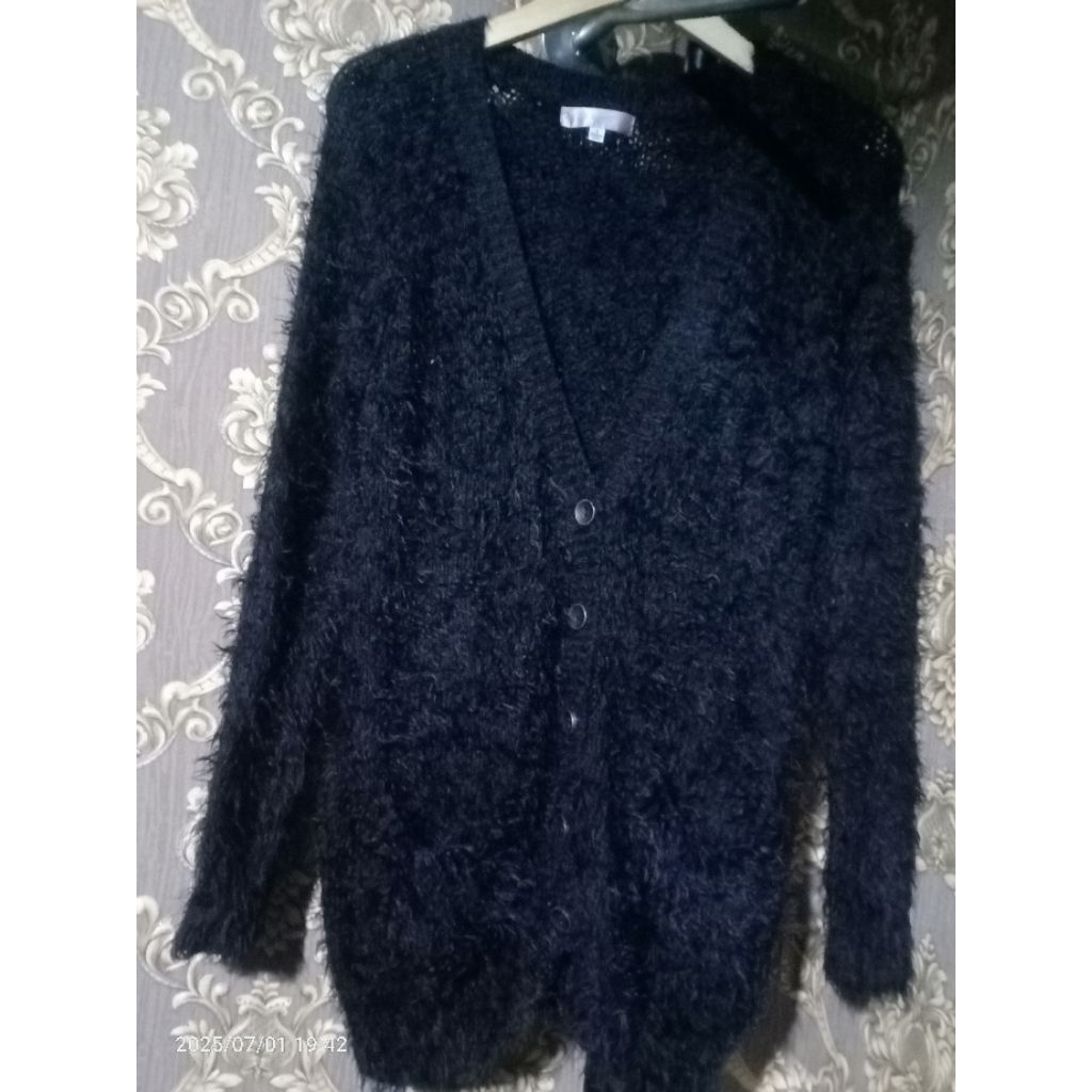 Cardigan rajut bulu Fuzzy lembut