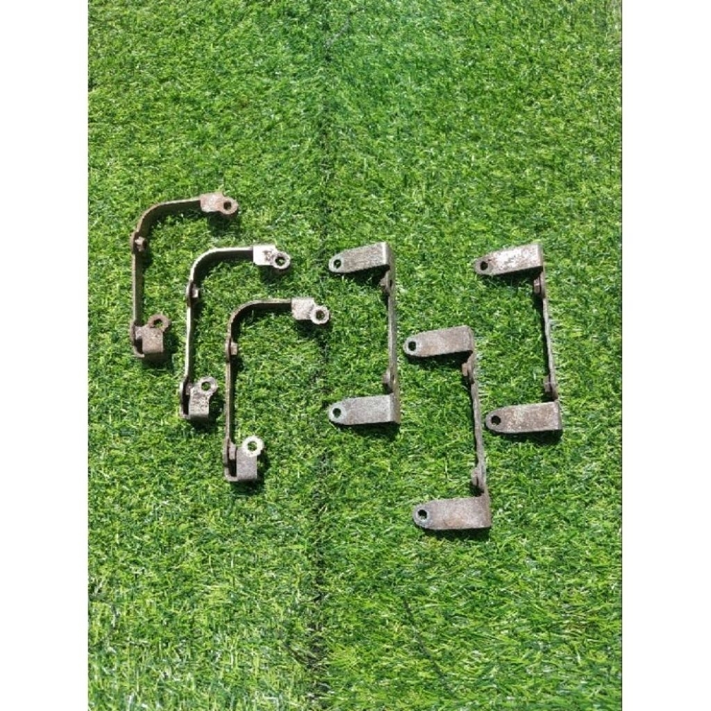 Breket Cover Tutup Mesin Suzuki Thunder 125 Original