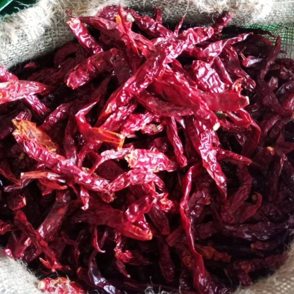 

cabe kering 100g/cabe keriting merah kering/cabe merah