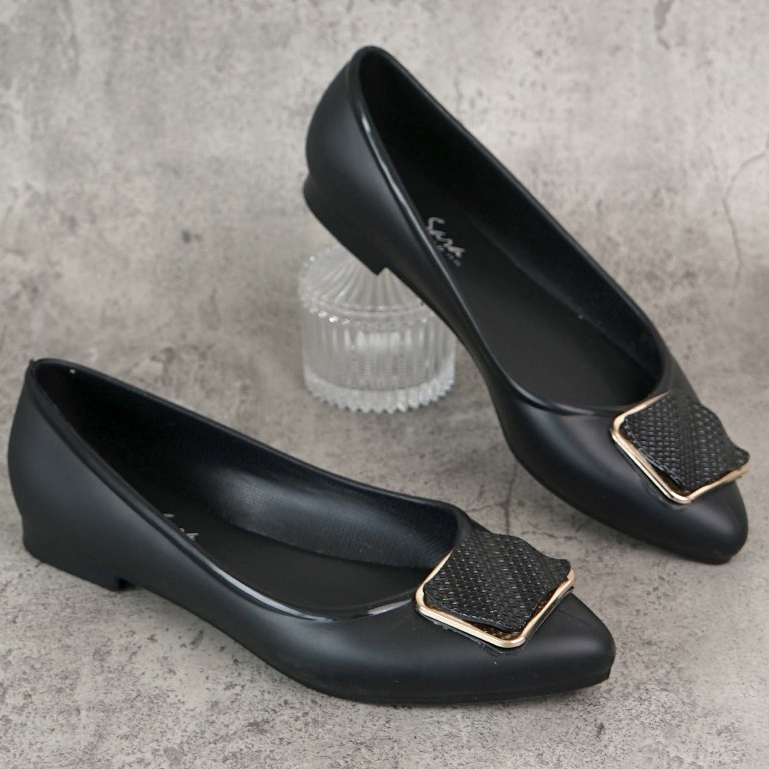 Sara Sara Lani flat shoes sepatu kerja wanita karet jelly anti air