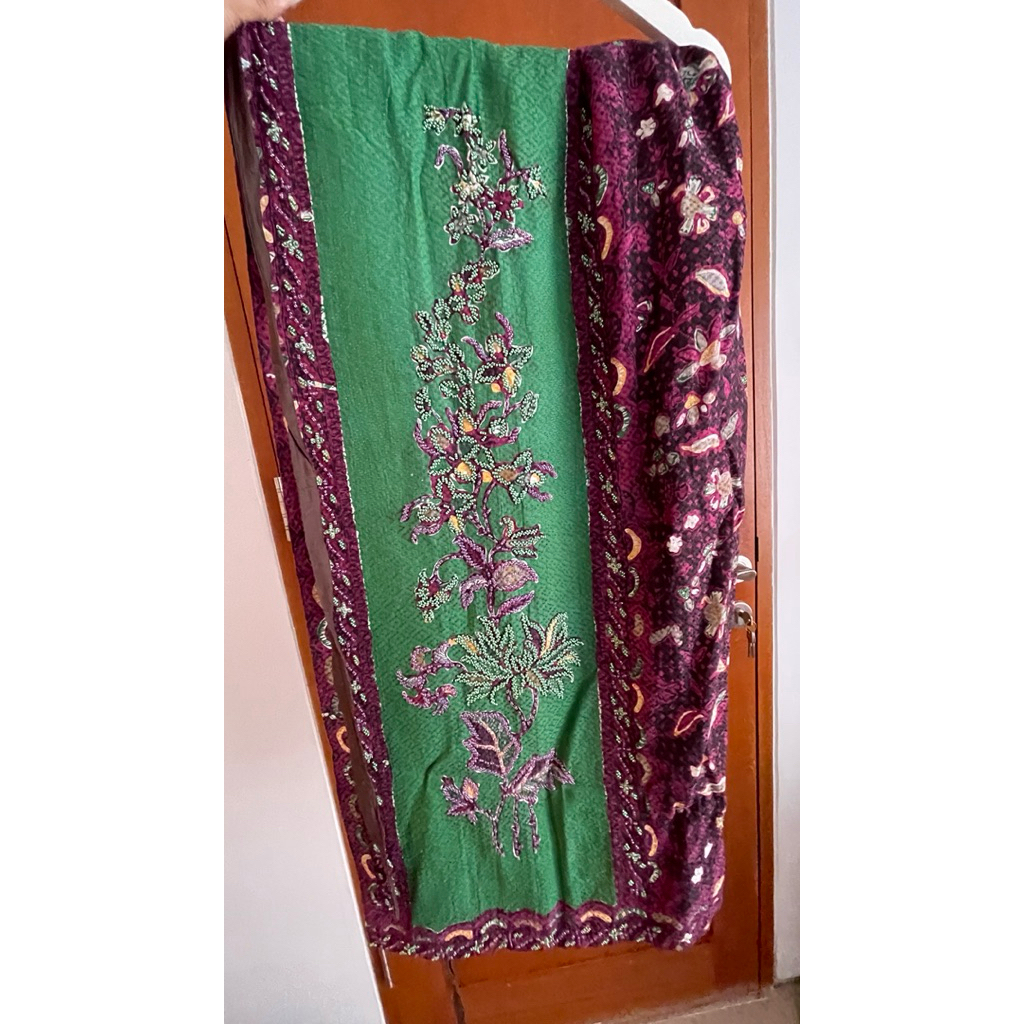 never been used kain batik djene payet