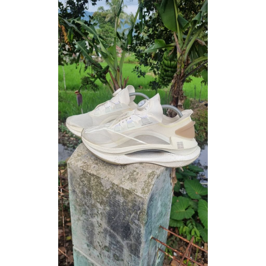 lining running boa size 42