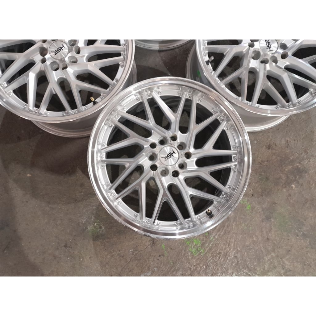 Velg Mobil Bekas Ring 17 lubang 5x100/114 lebar 7,5 cocok avanza,rush,innova