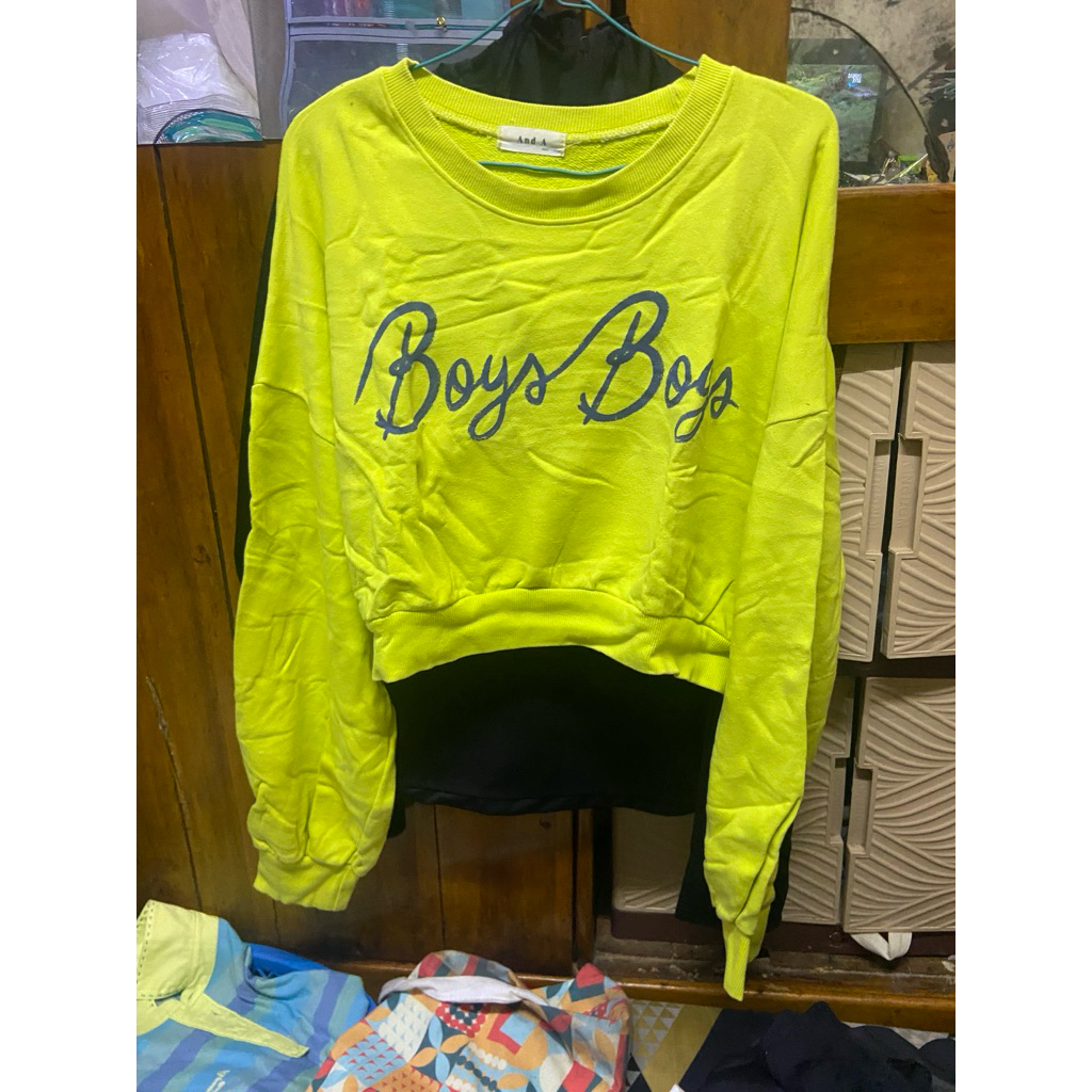 PRELOVED SWEATER CROP OVERSIZE HIJAU NEON