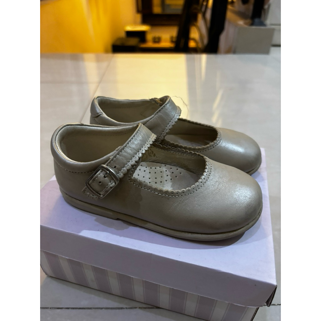 DEAR GG preloved toddler shoes