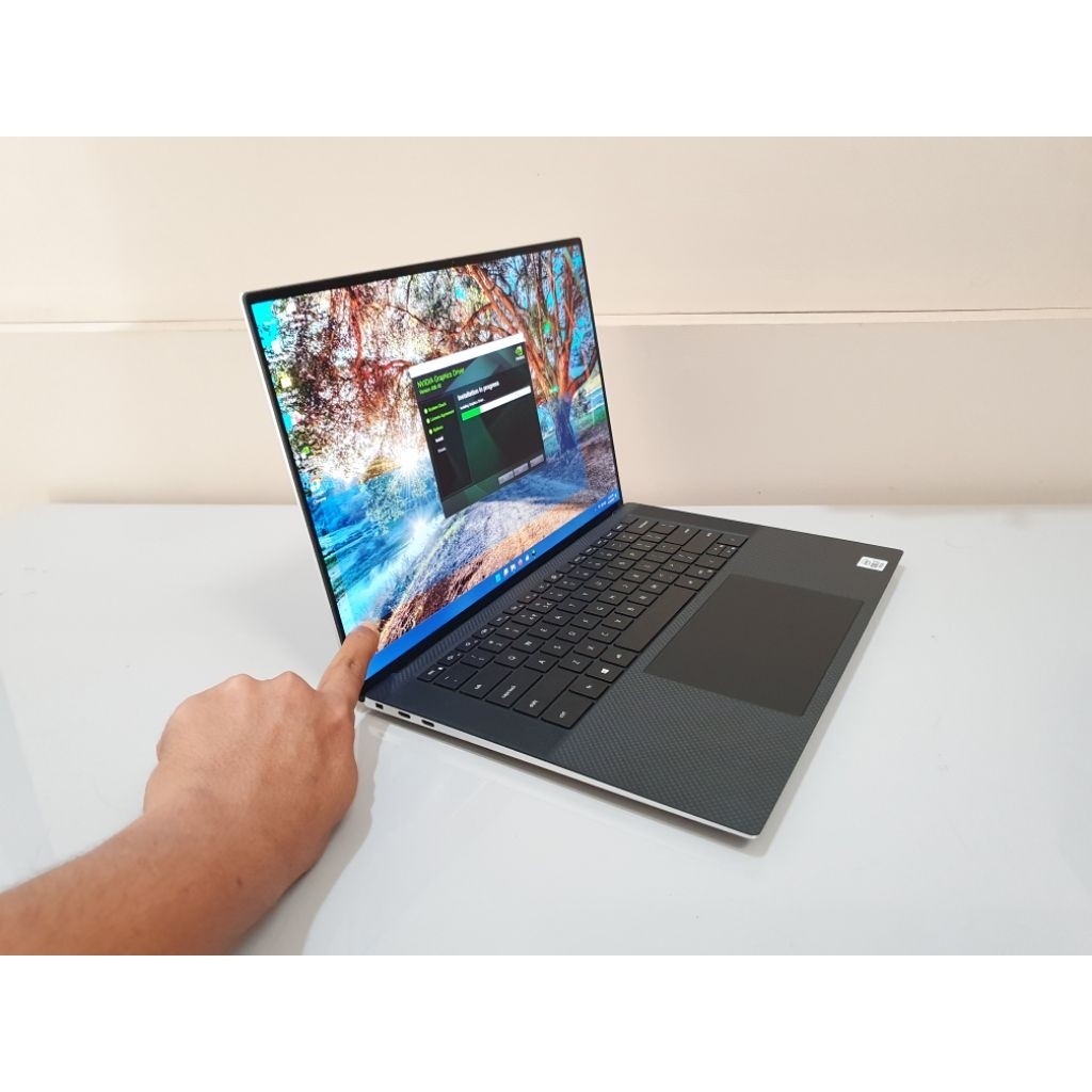 Laptop Dell XPS 15 9500  Touch 4K Intel Core i7 Gen 10th VGA Nvidia GTX 1650 15-Inch IPS UHD