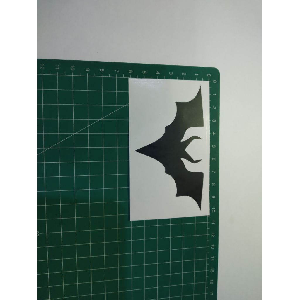 

stiker cutting batwoman