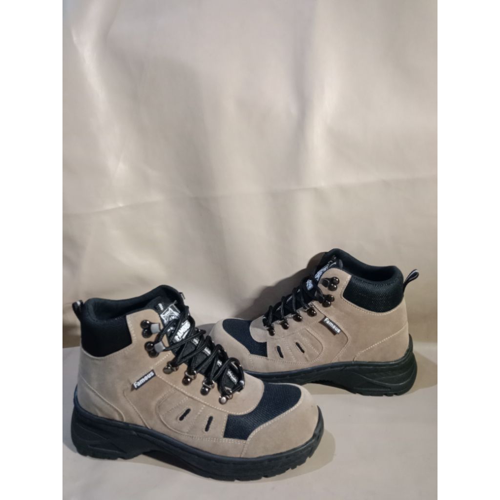 SEPATU SAFETY BOOTS SEPTI OUTDOOR UJUNG BESI PRIA