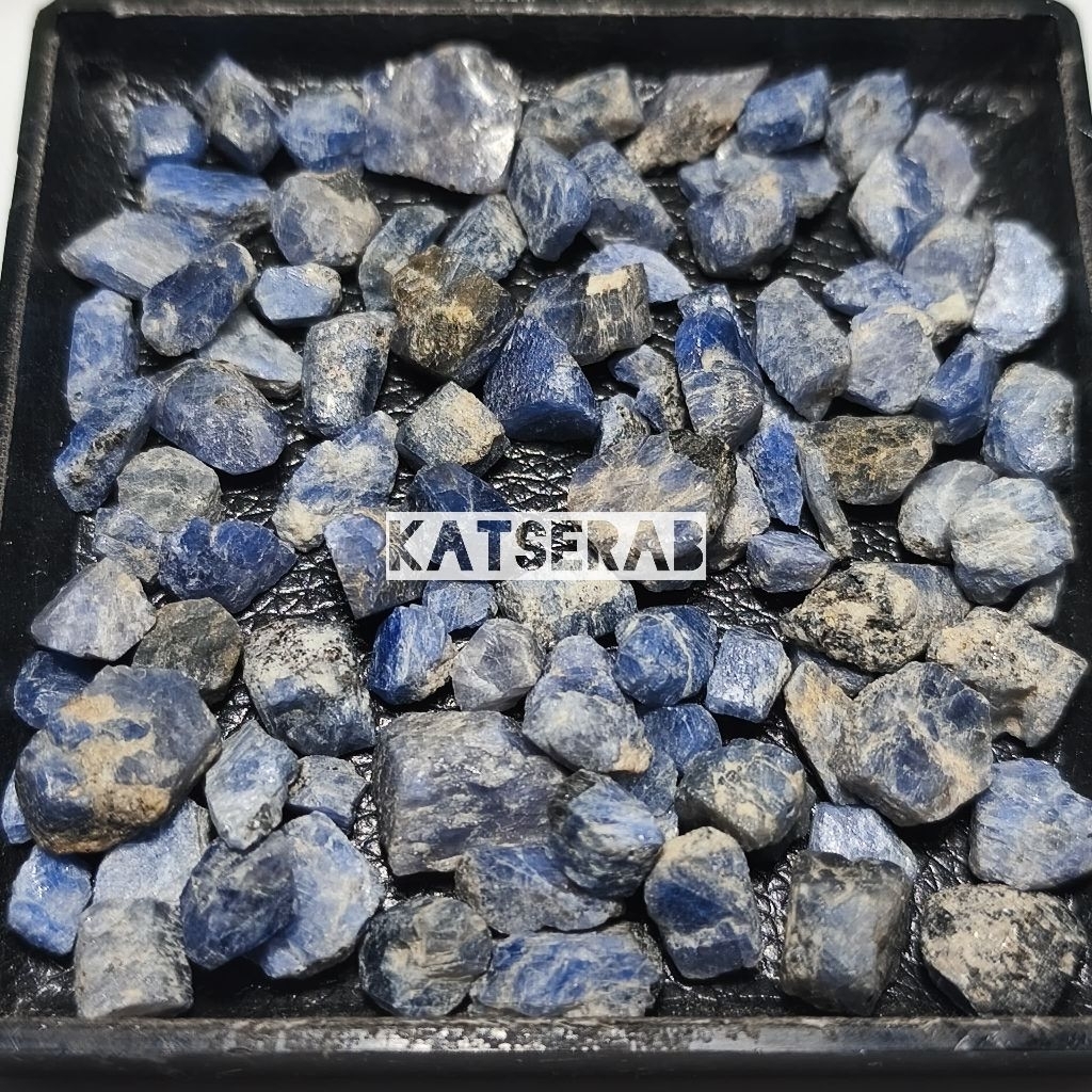 Blue Safir / Bahan Batu Blue Safir Asli Naturan 100% / Bongkaha Blue Safir