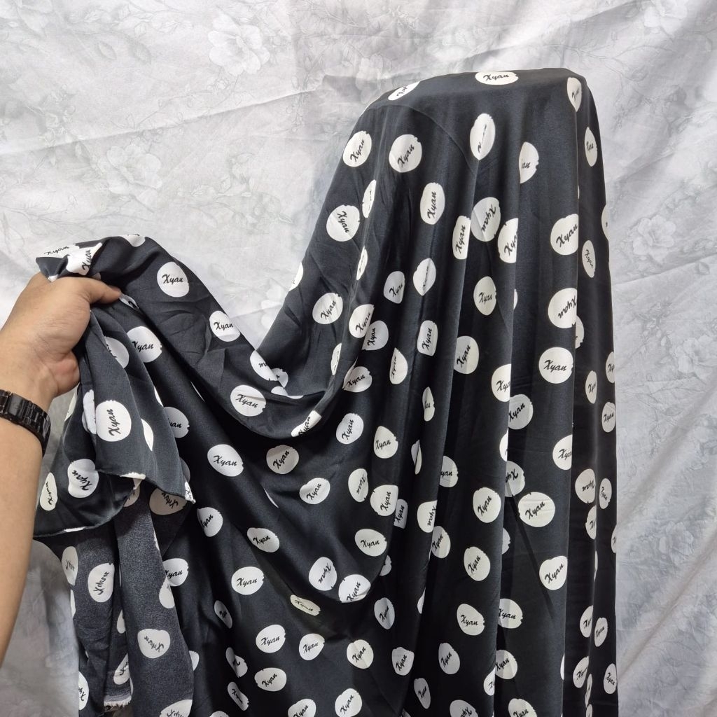 kain armany silk motif polkadot - kain silk motif premium - kain silk motif branded mk