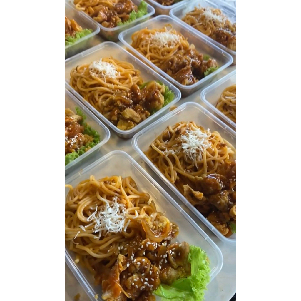 

FCN Paket Spaghetti bolognesse dan ayam teriyaki tidak pedas