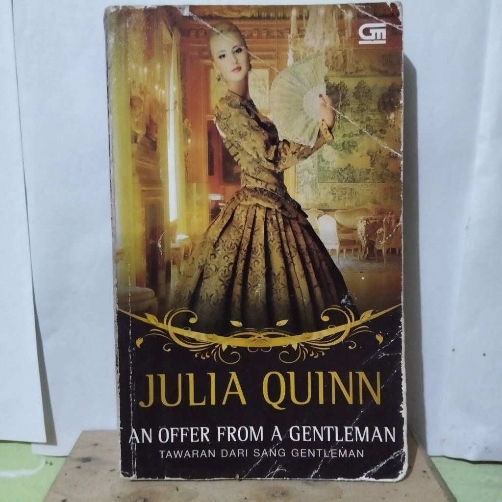 Buku Historical Romance: An Offer From A Gentleman-Julia Quinn (Bekas dan Original)