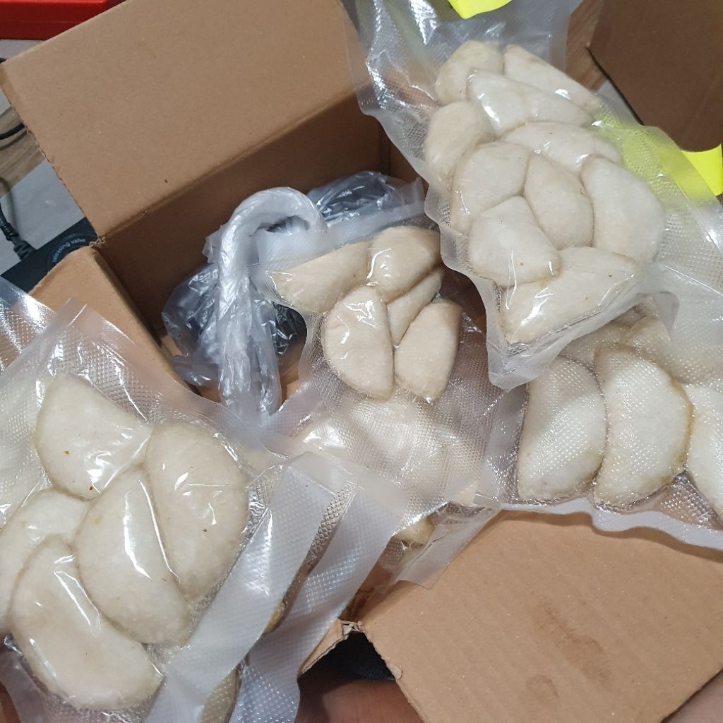 

CIRENG ISI AYAM SUWIR PEDAS, ORIGINAL, KEJU***ISIAN FULL, BIKIN NAGIHHH...