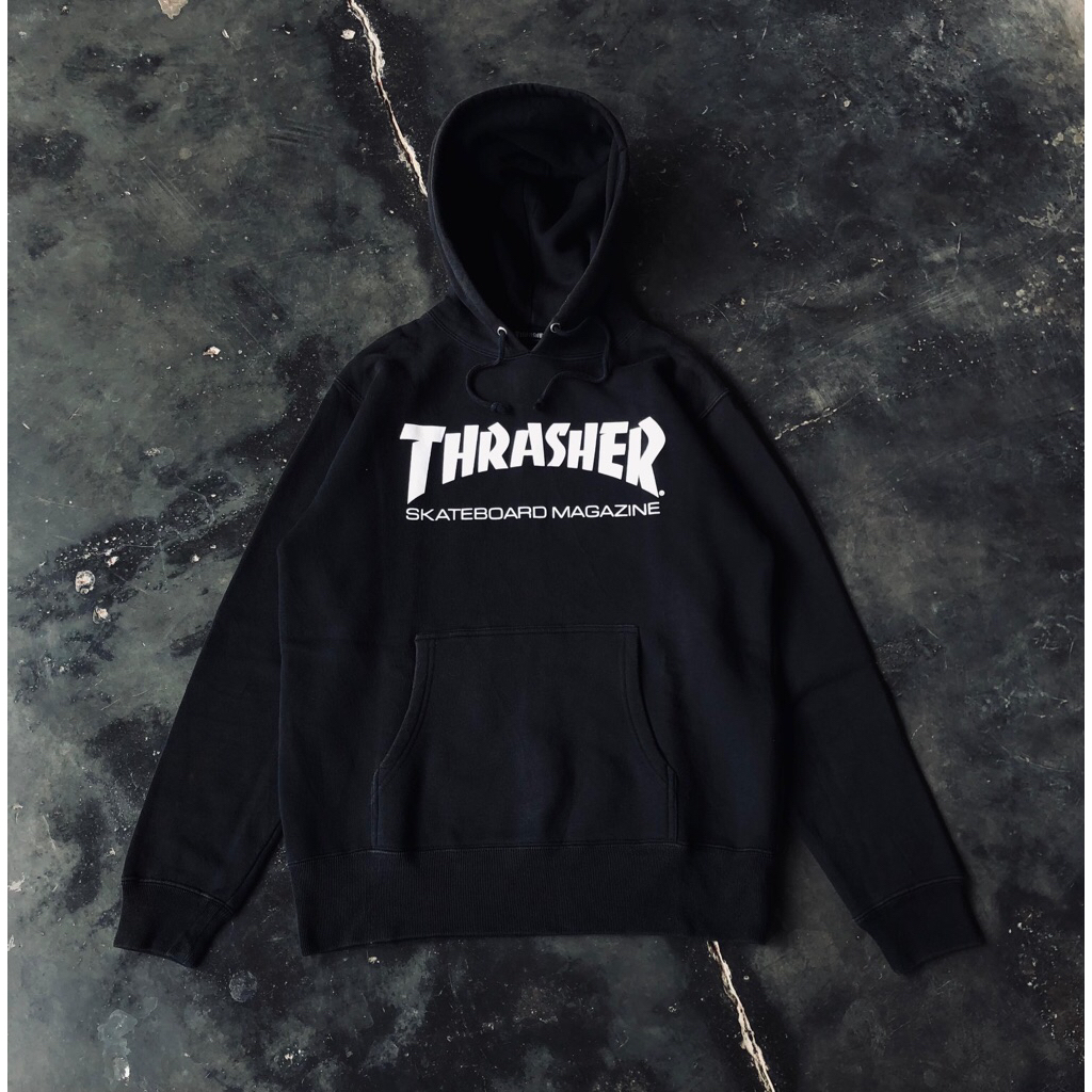 hoodie by thrasher black