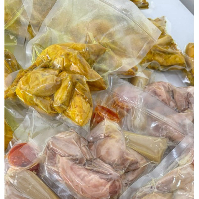 

AYAM PEJANTAN FROZEN ISI 4 POTONG