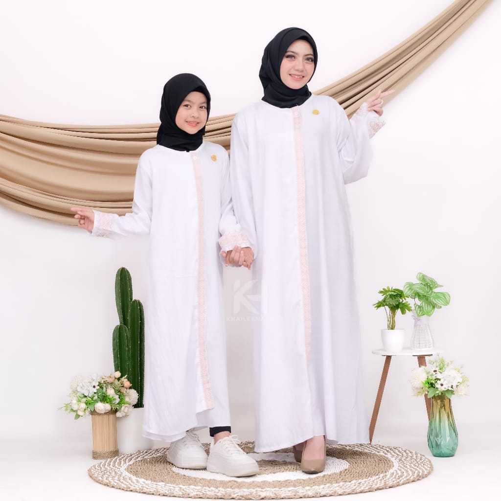 Abaya Santri Anak / ibu Madina Bordir Gamis Arab Hitam Abaya Hitam Turkey Bordir 2025 / 2026