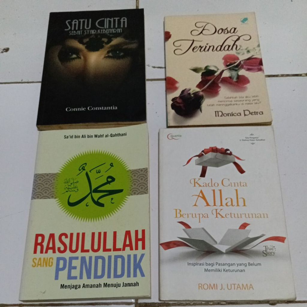 Buku agama  Rasulullah sang pendidik  Kado cinta Allah berupa keturunan  Satu cinta sebait syair keb