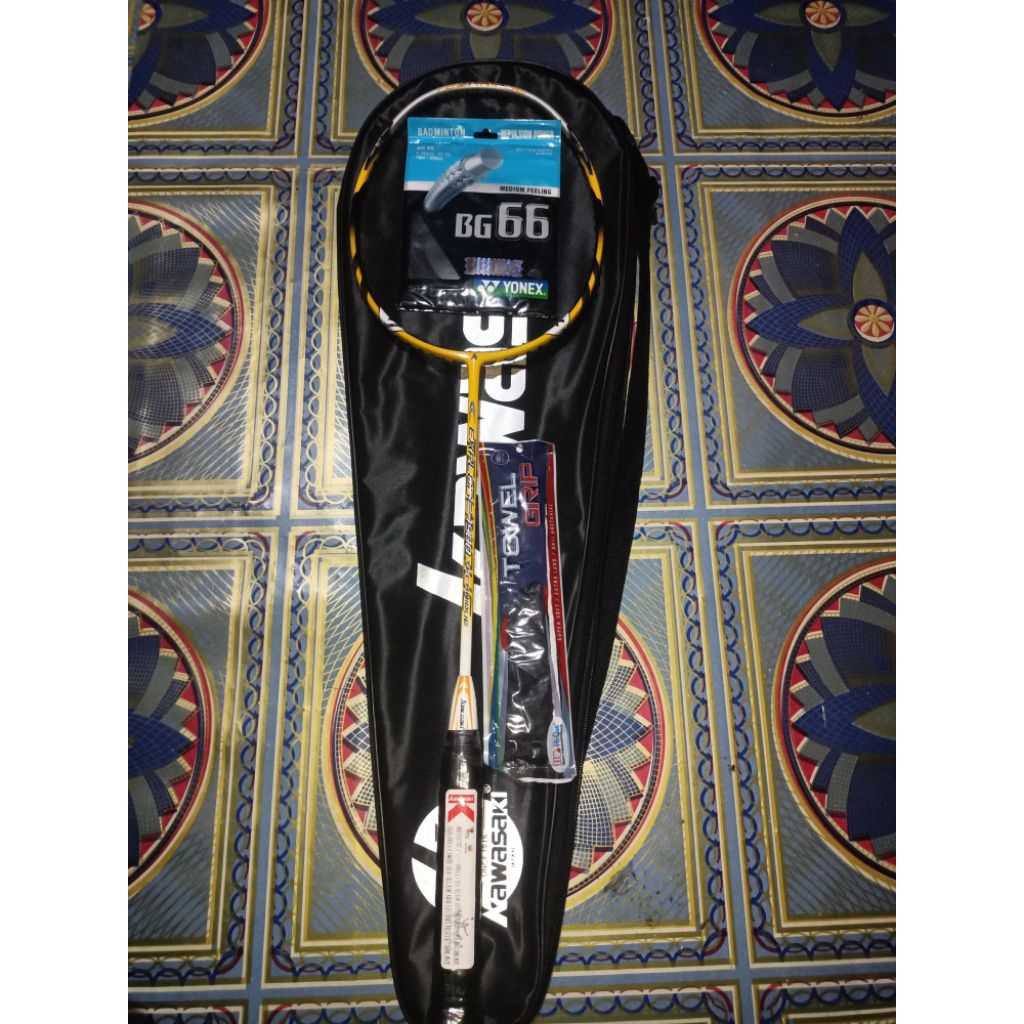 raket Kawasaki Explore 1900T