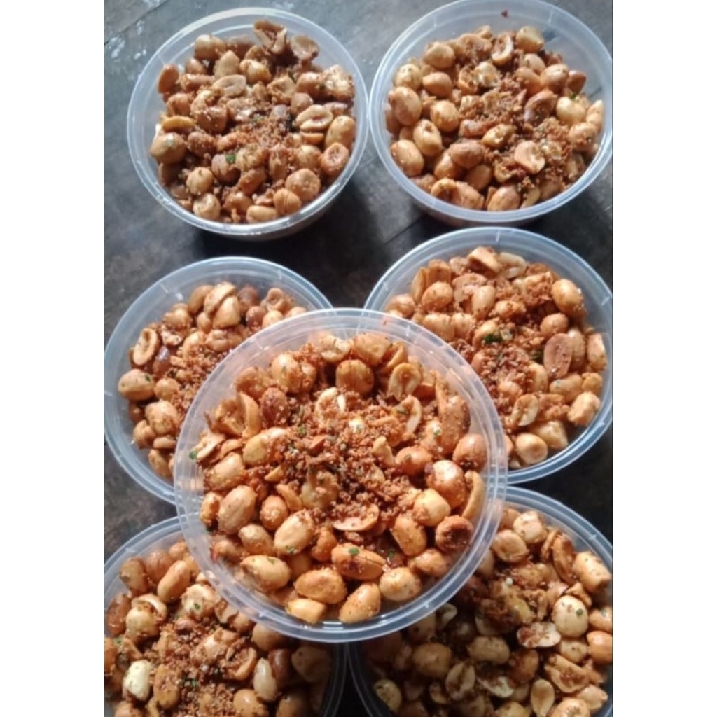

kacang full bumbu bawang putih