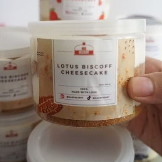 

LOTUS BISCOFF CHEESECAKE IN JAR