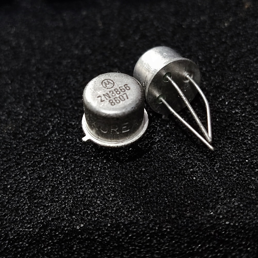Transistor 2N3866 2N 3866 Motorola RF Transistor