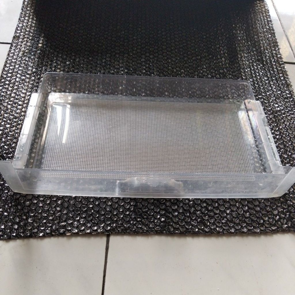 rak tadah air/rak ikan/rak bawah freser kulkas panasonic 1pintu