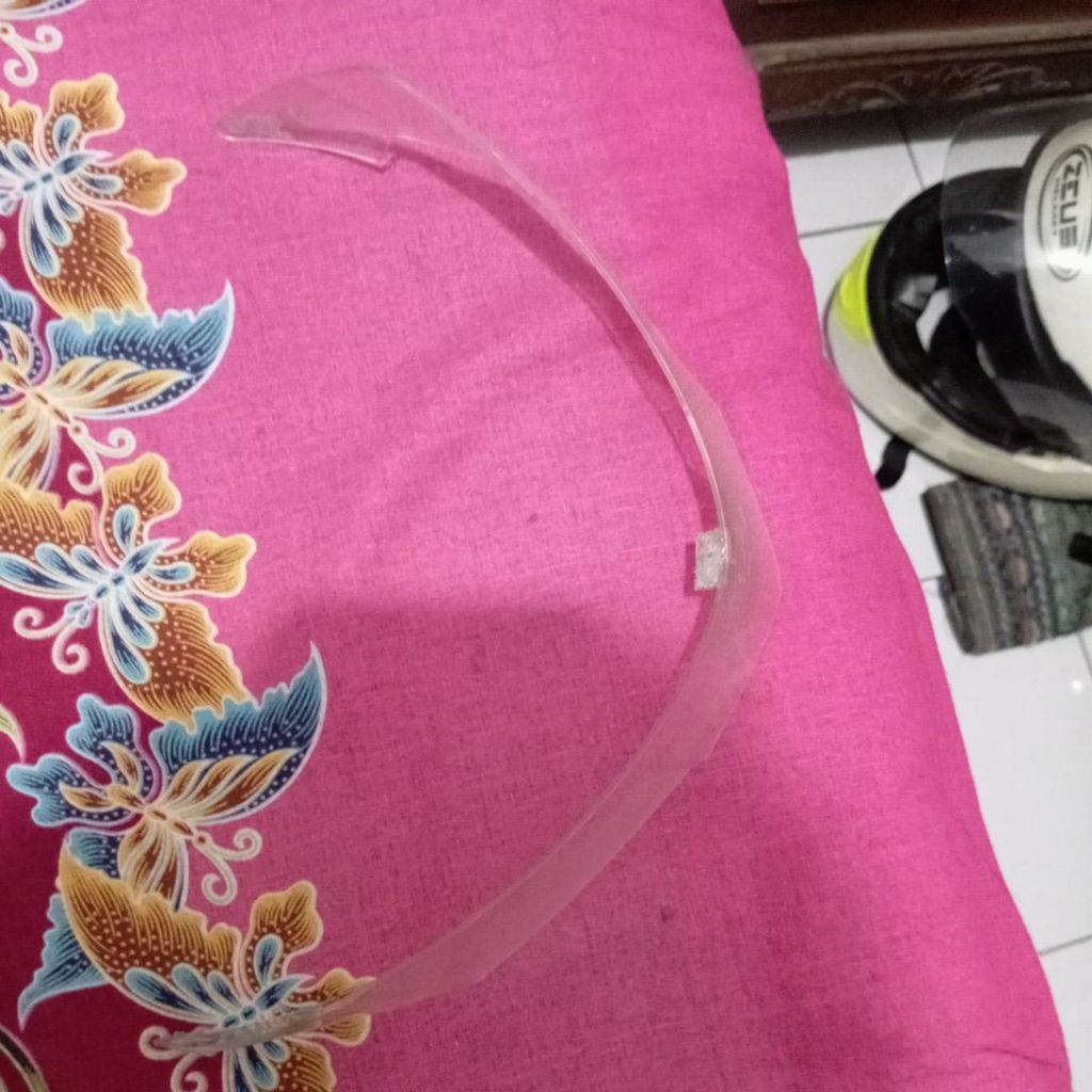 Spoiler Helm Zeus 811 Original second, bekas, bening