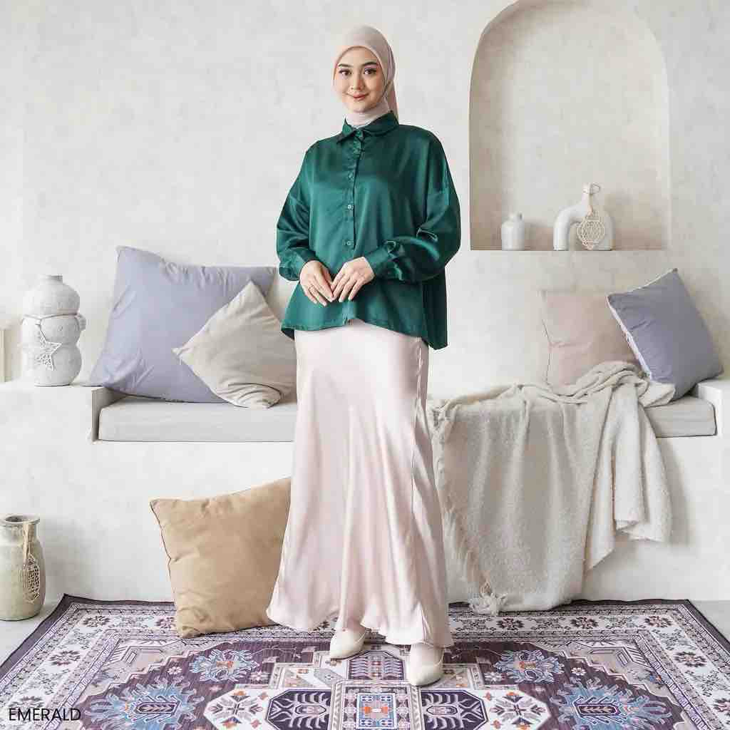 Juno - Kemeja Satin Oversized Lila
