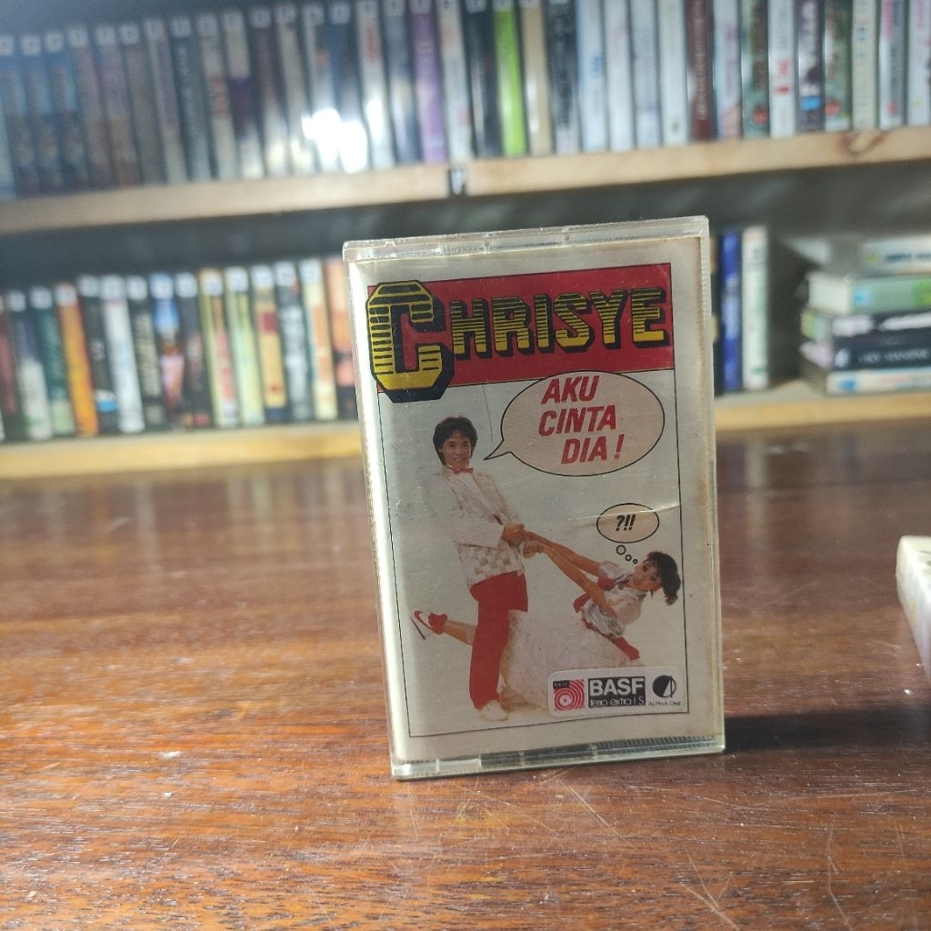 Kaset Pita Chrisye Aku Cinta Dia