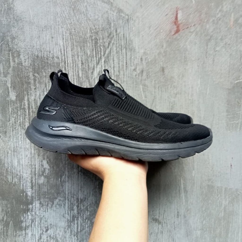 Sepatu Skechers Men Archfit