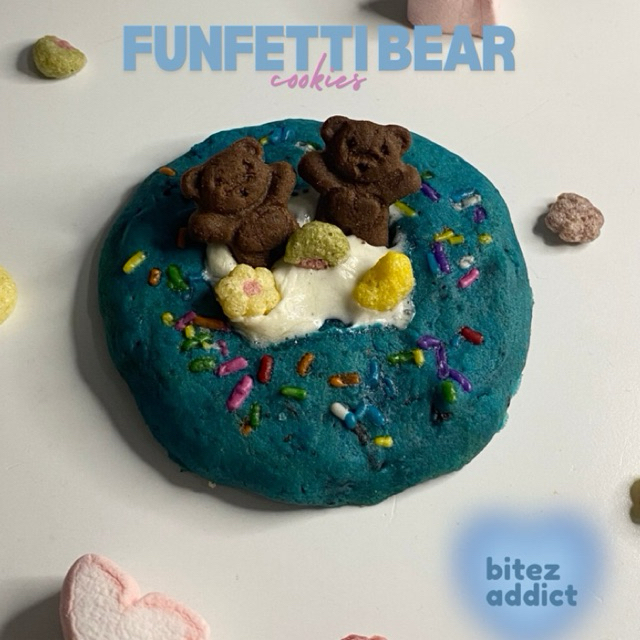 

bitez.addict | funfetti bear cookies