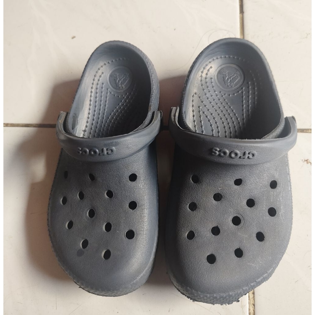 crocs classic clog kids preloved