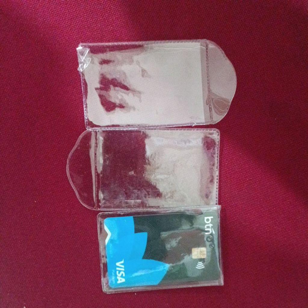 

plastik mika pelindung kartu