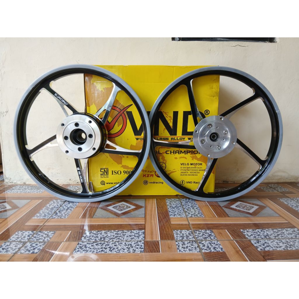 VELG VND KZR RING 17 PCX 150/160 CBS ABS