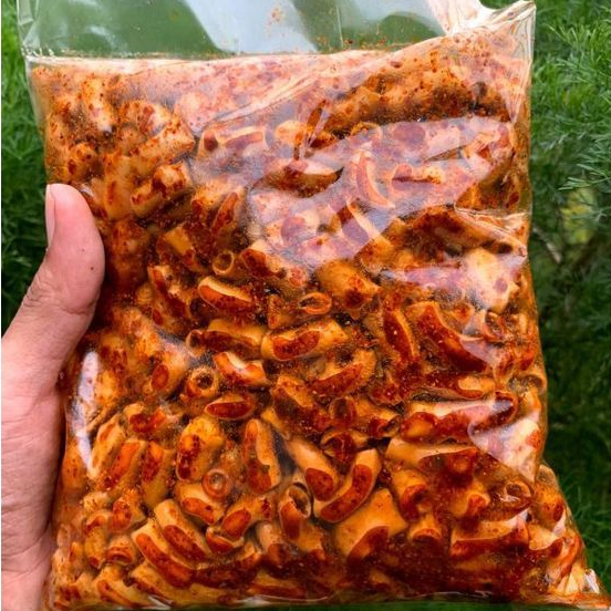 

Cemilan pedas daun jeruk Serba 5000 kemasan 100gr Makaroni Kriuk,Makaroni Bantet,Spiral