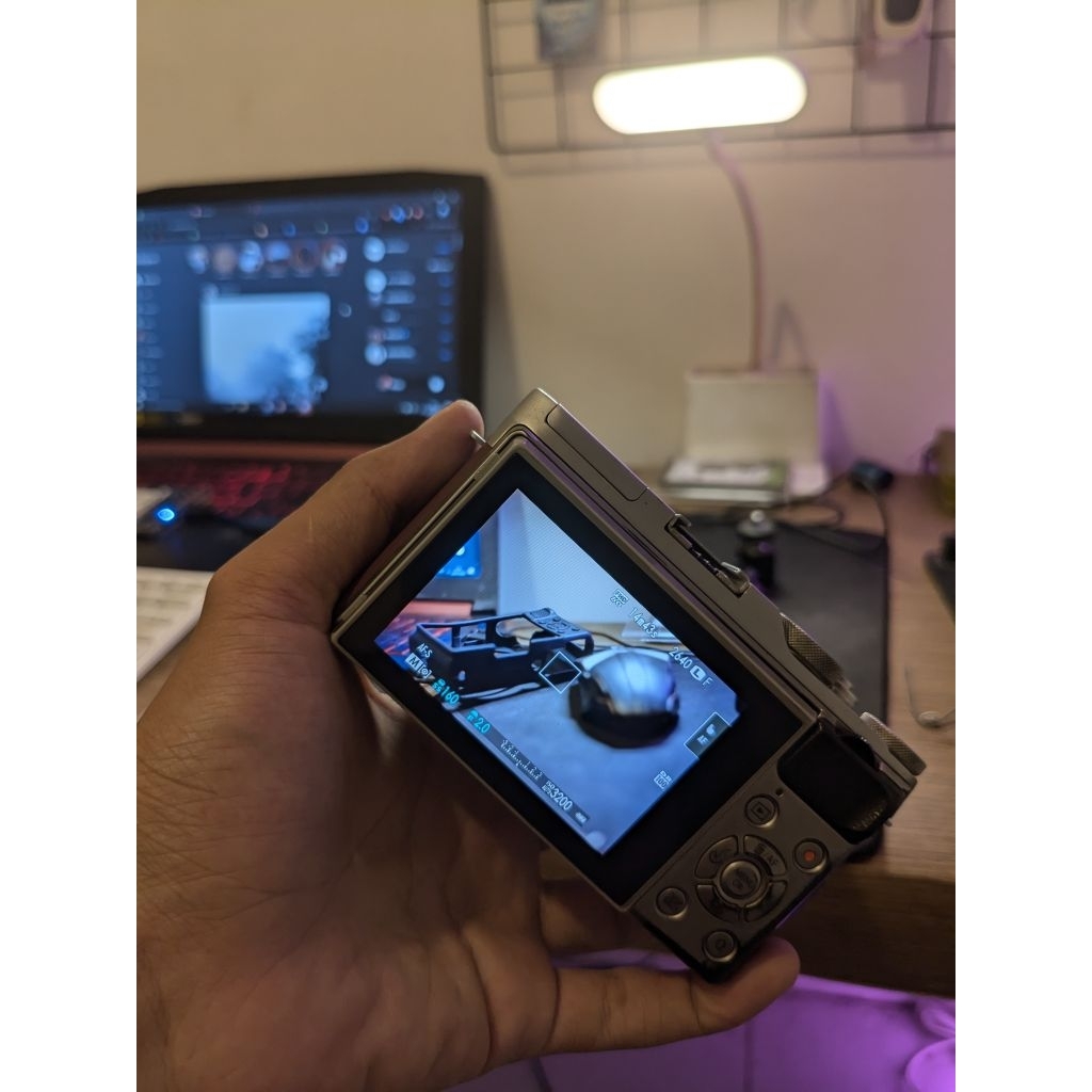 Fujifilm xa3 Body Only + Silicon