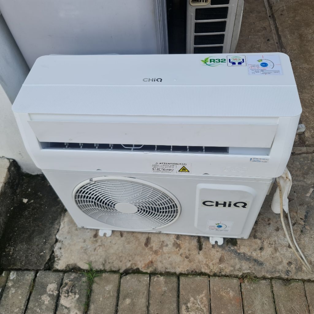 ac chiq 1/2pk original like new