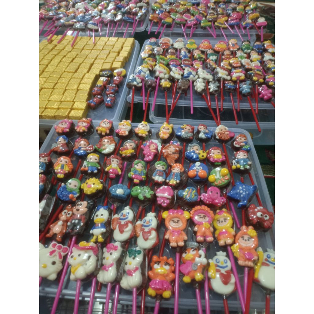 

Coklat loli coklat stik Mix karakter