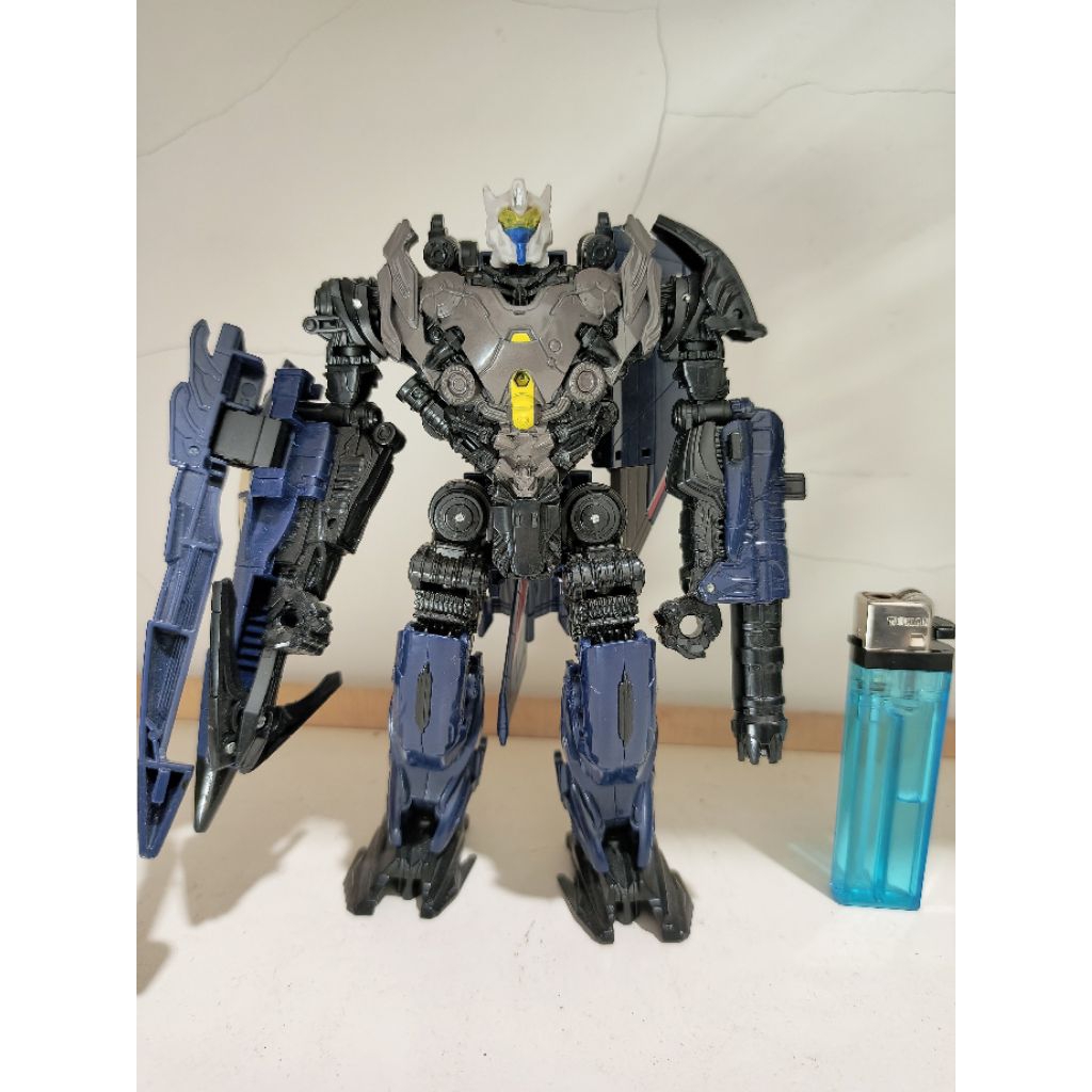Takara Tomy transformers Thundercracker