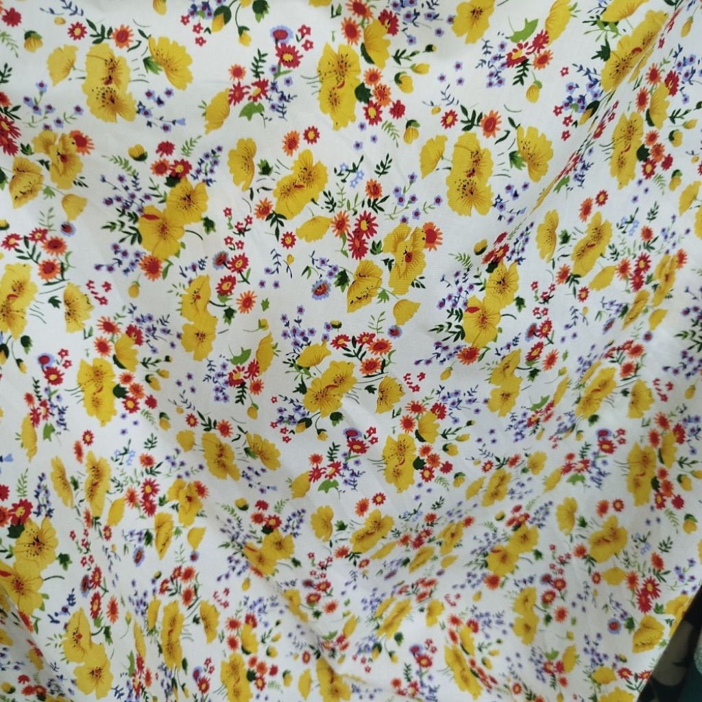 Kain Katun Poplin Floral Mini Premium – Cocok untuk Gamis, Dress,Kemeja & Baju Anak - Kain Katun Pop