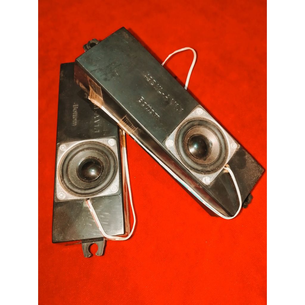 SPEAKER SPIKER AKTIF TV LED AKARI LE 4399T2SB