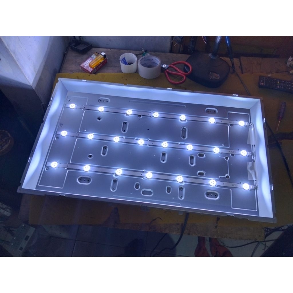 Lampu Backlight Tv Panasonic TH-L32B6G ORIGINAL 