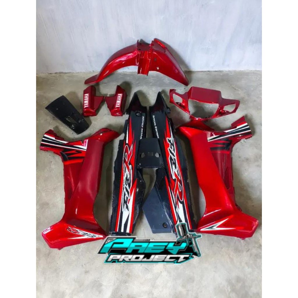 full body halus Yamaha Fiz R. cover body halus Yamaha Fiz R merah hitam
