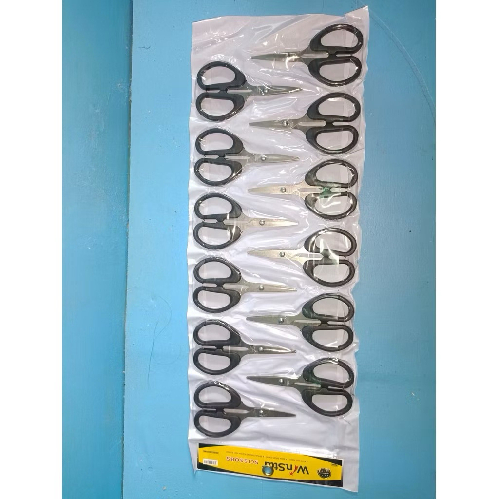 

gunting rencengan isi 12pic/gunting stinlies ukuran 4,5cm