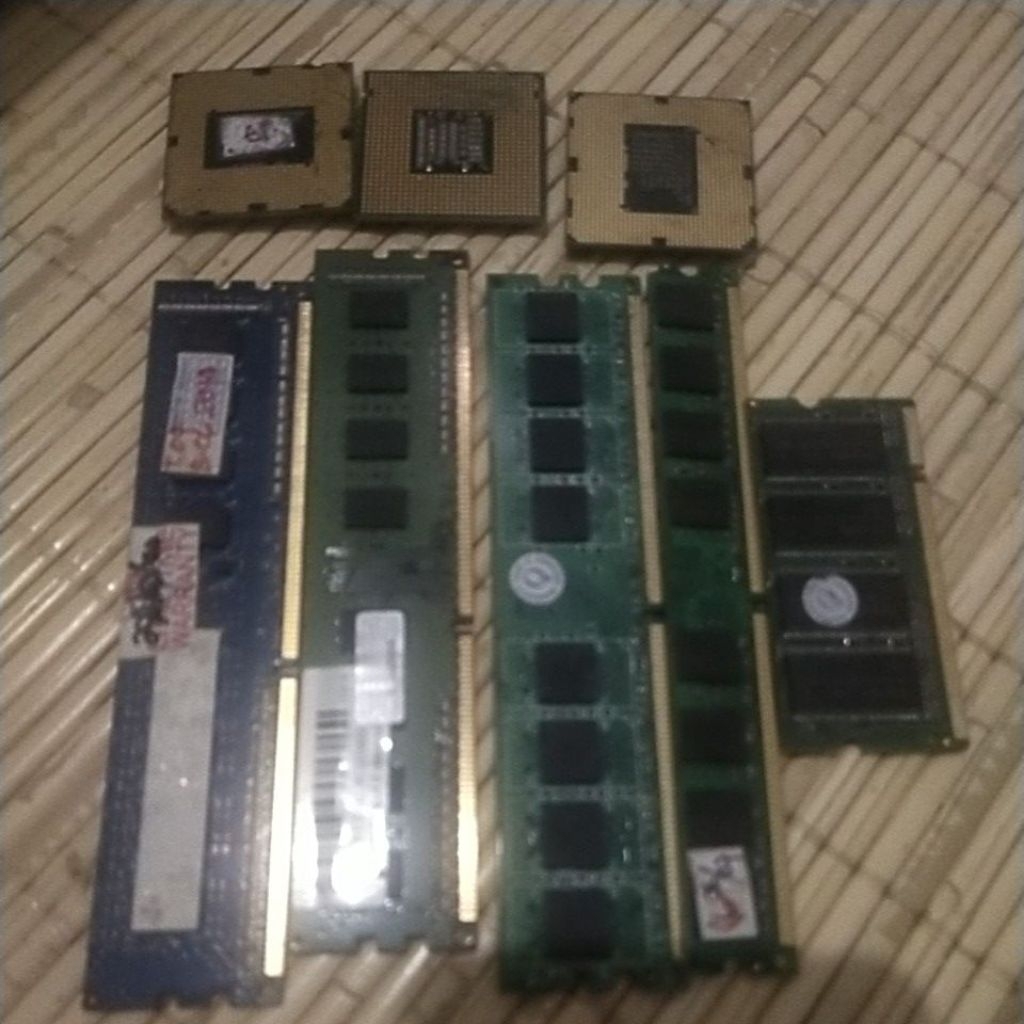 elektronika komputer bekas