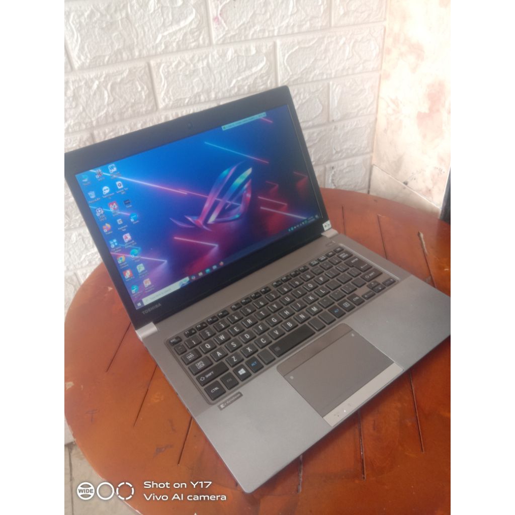 laptop Toshiba Dynabook core i5 core second built up